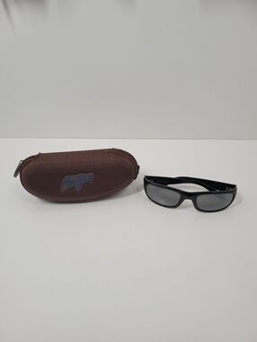 Maui Jim Stingray Black Polarized Shades Sunglasses With Case Made in Italy